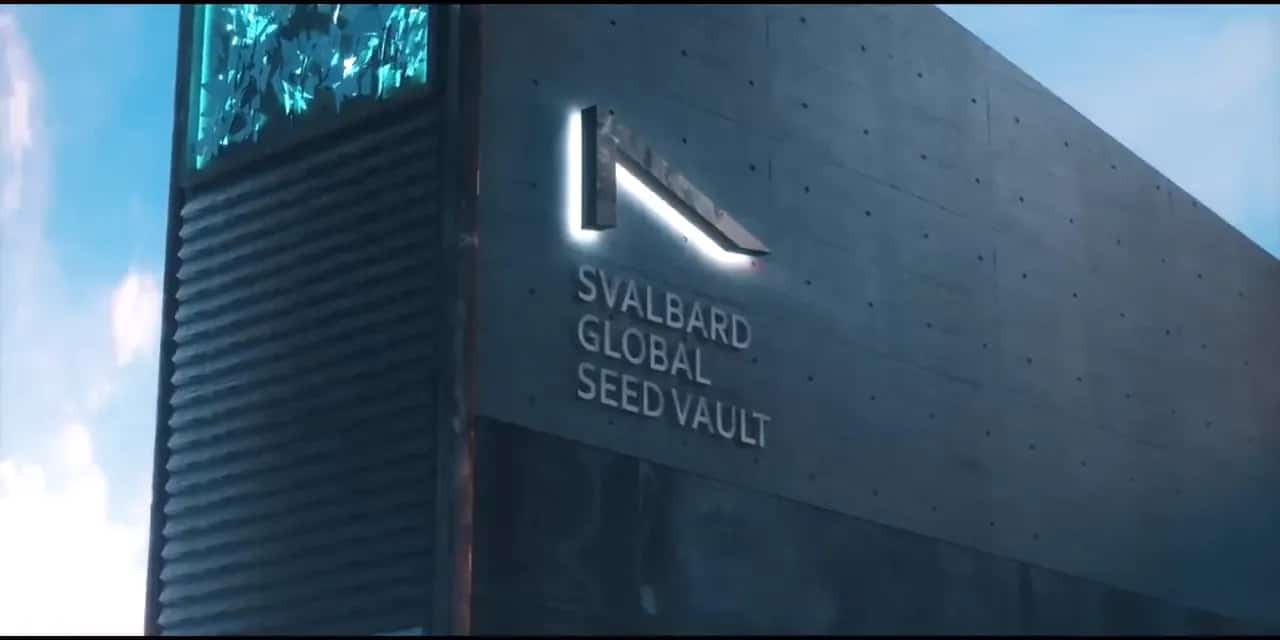 Svalbard Global Seed Vault гэсэн бичигтэй үрийн сангийн хананы ойрын зураг